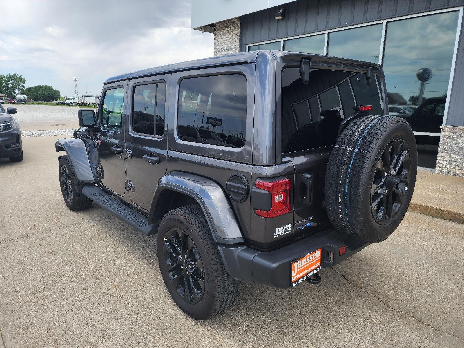 2025 Jeep Wrangler 4xe Sahara