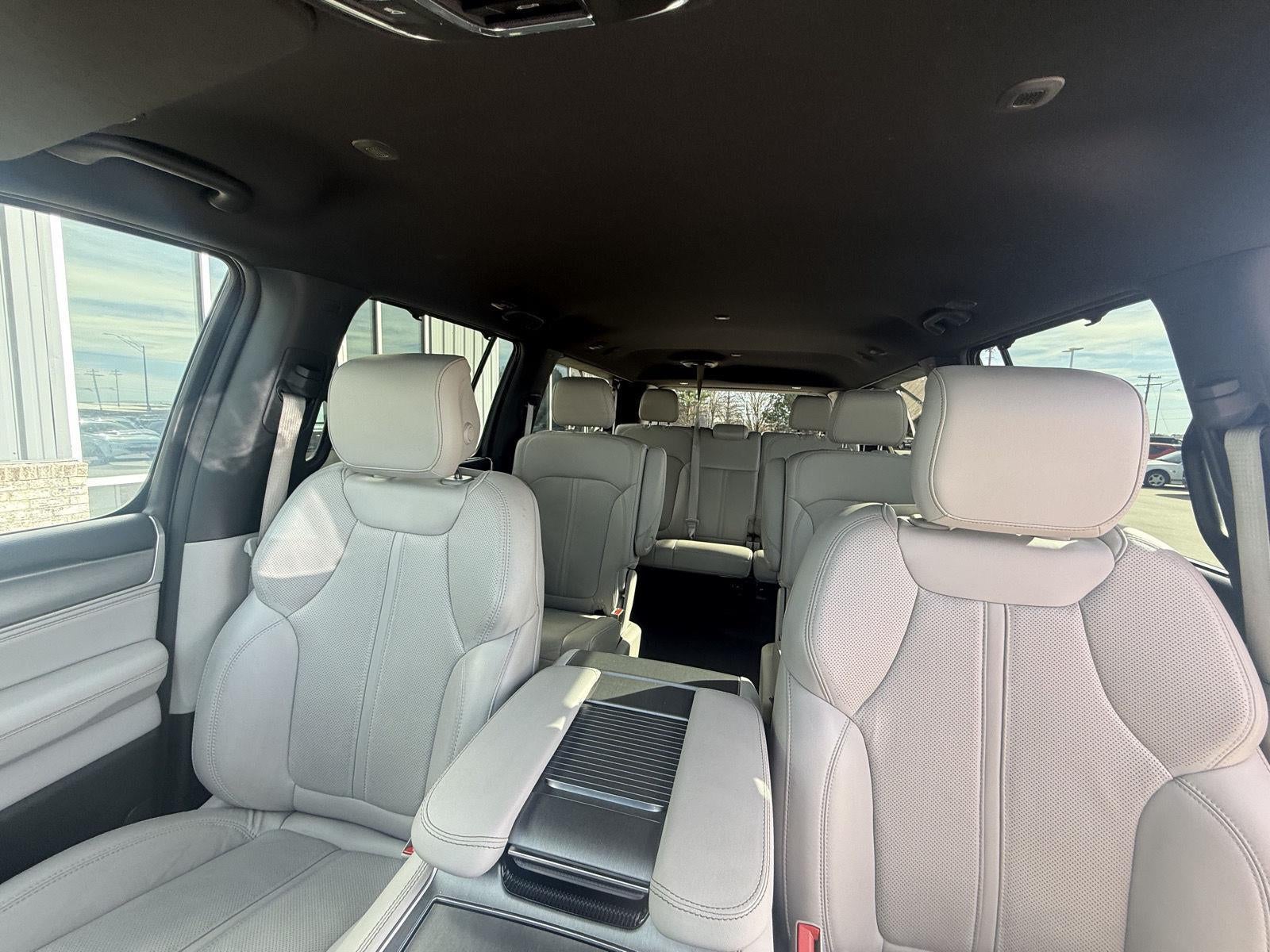 2025 Jeep Wagoneer L Series III