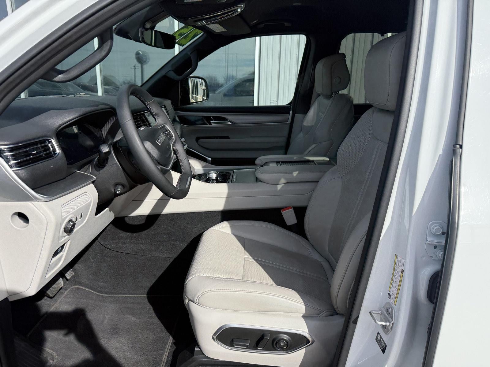 2025 Jeep Wagoneer L Series III