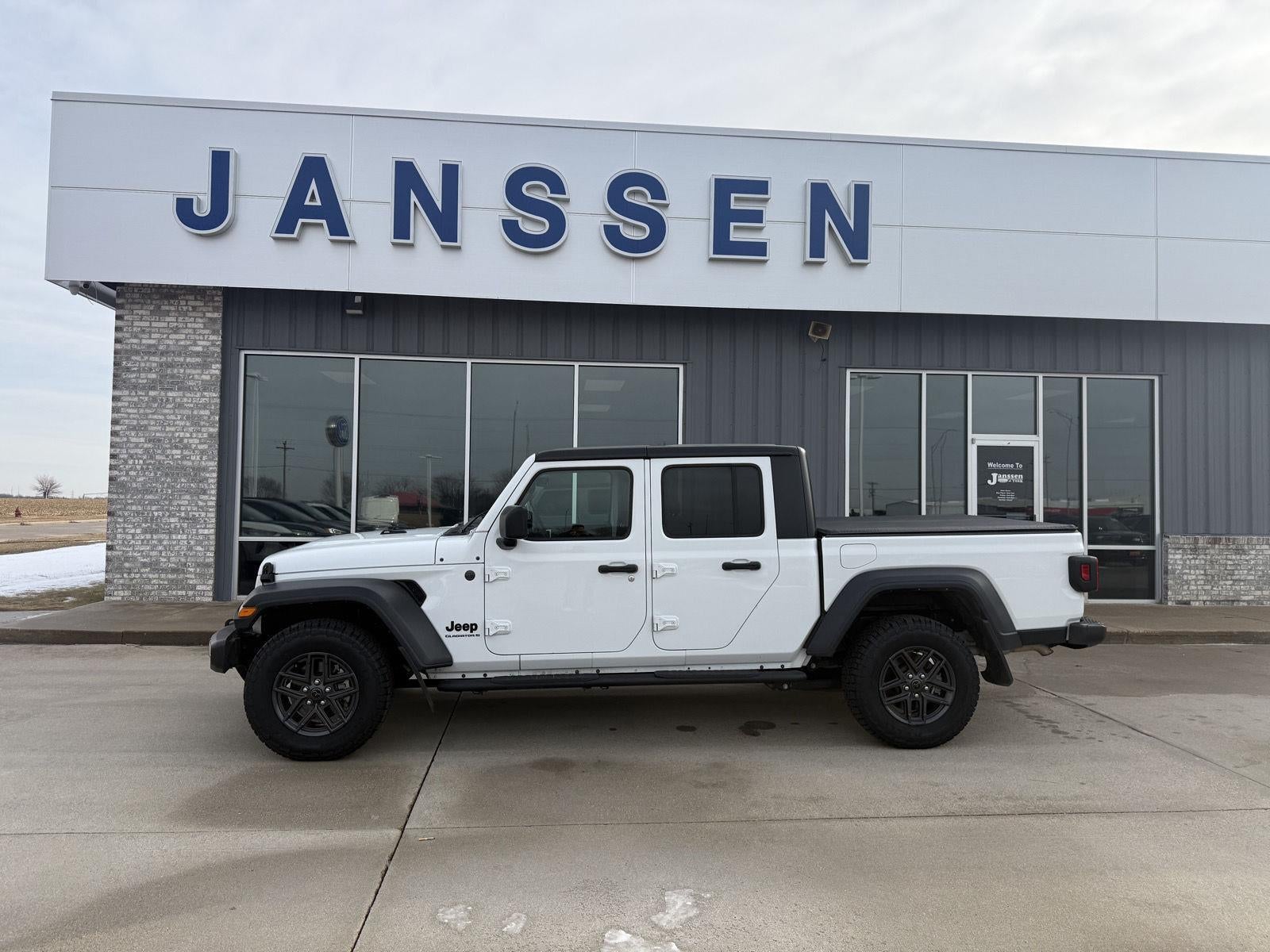 2023 Jeep Gladiator Sport S