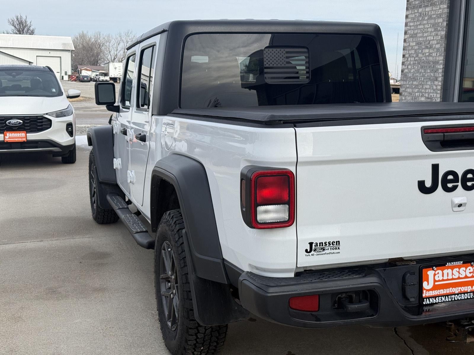 2023 Jeep Gladiator Sport S