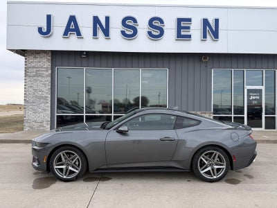 2026 Ford MUSTANG EcoBoost