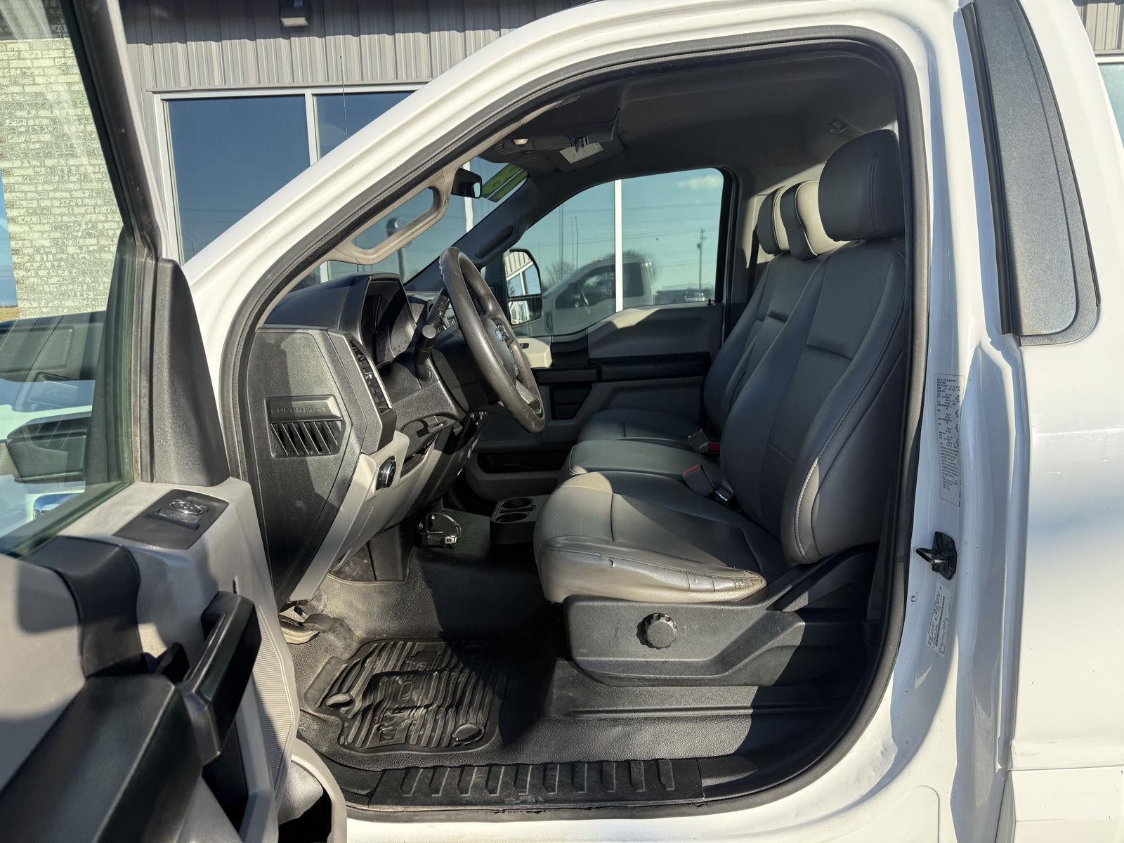 2018 Ford Super Duty F-350 SRW XL