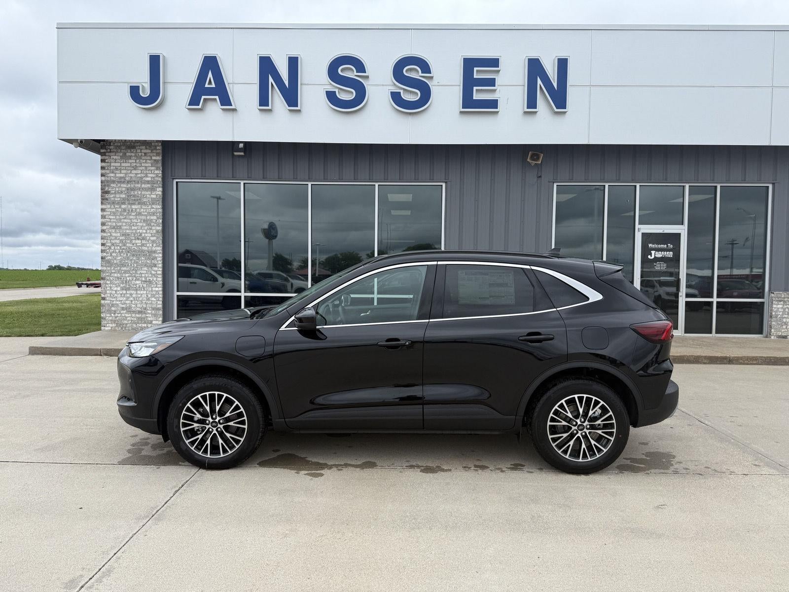 2025 Ford Escape PHEV