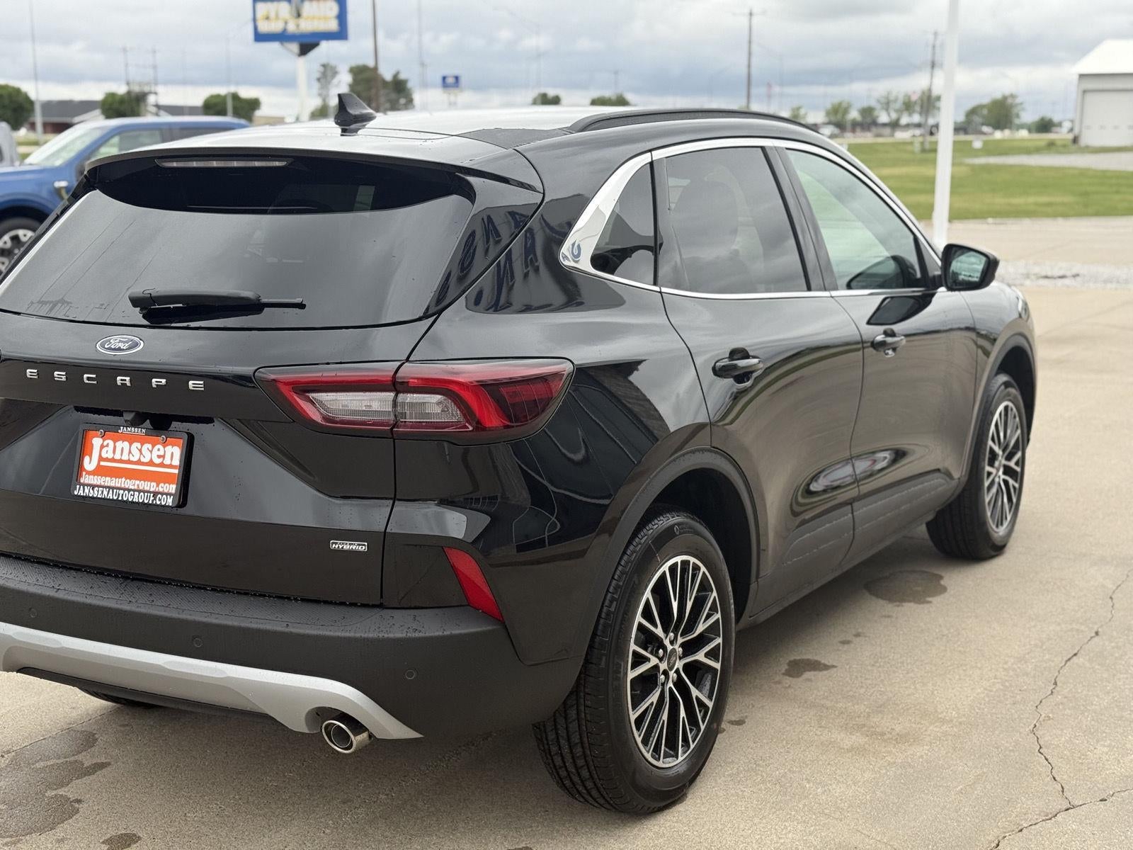 2025 Ford Escape PHEV