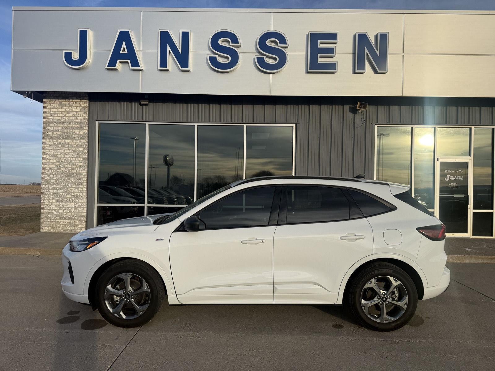 2023 Ford Escape ST-Line