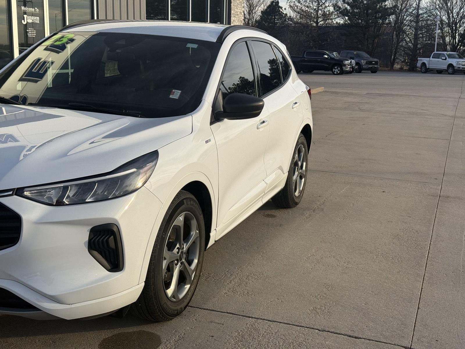 2023 Ford ESCAPE ST-Line