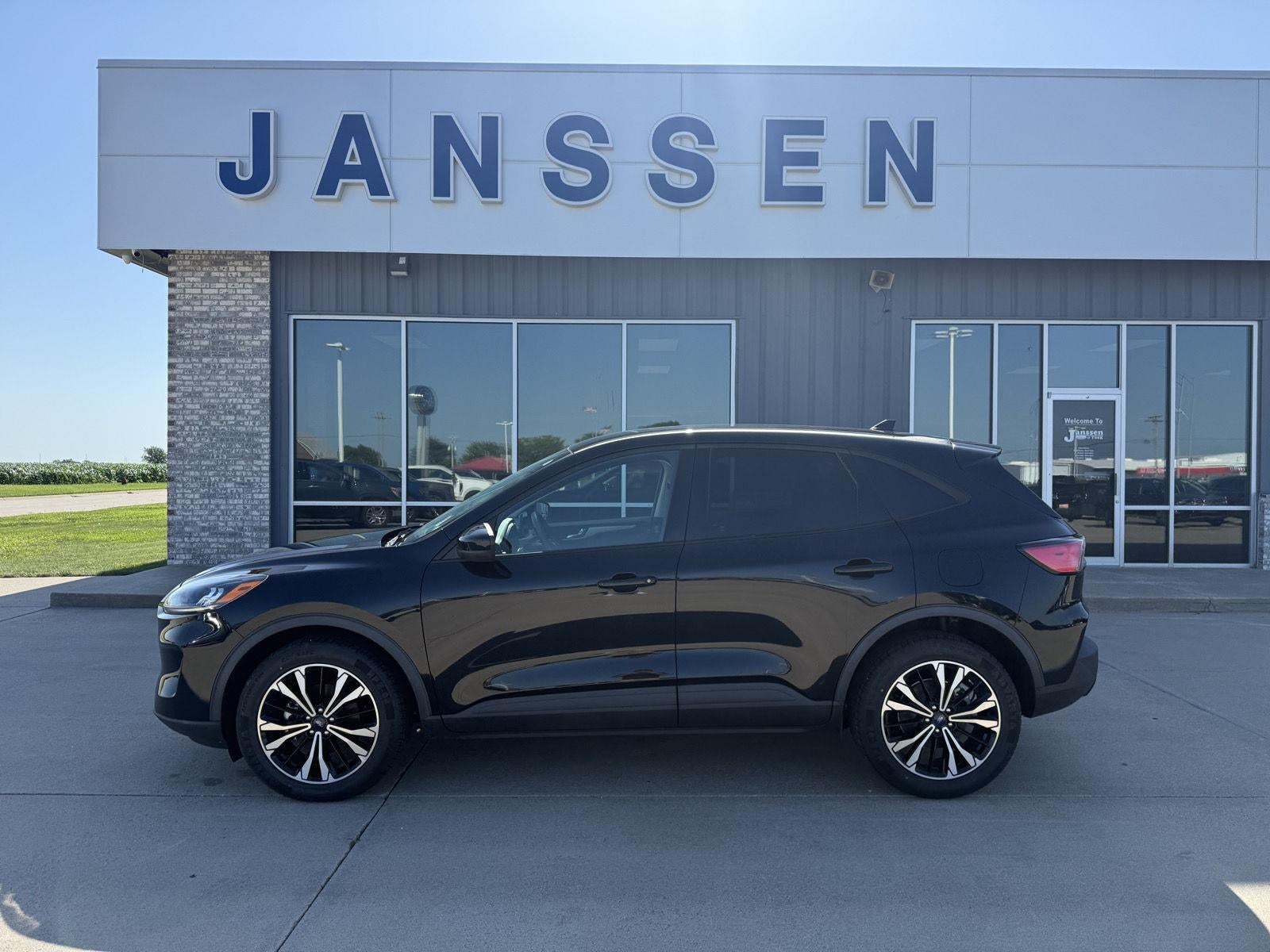 2021 Ford Escape SE Hybrid