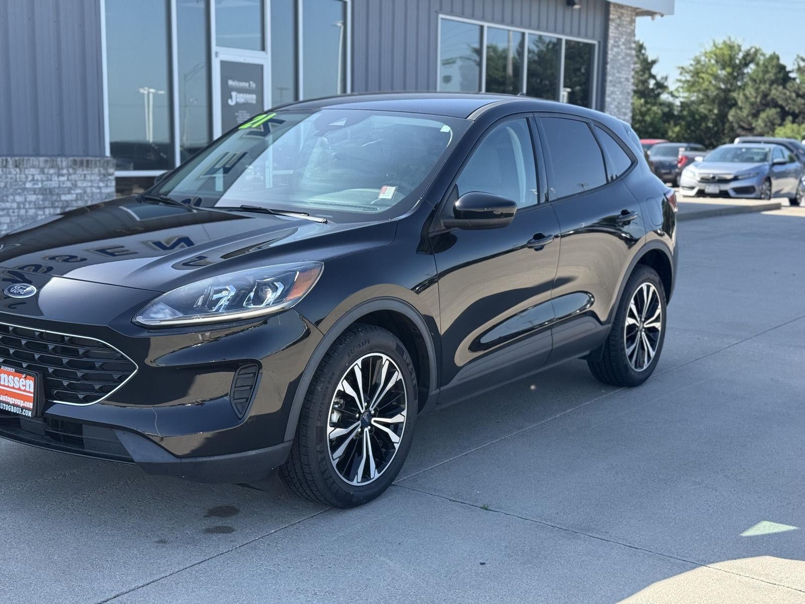 2021 Ford Escape SE Hybrid