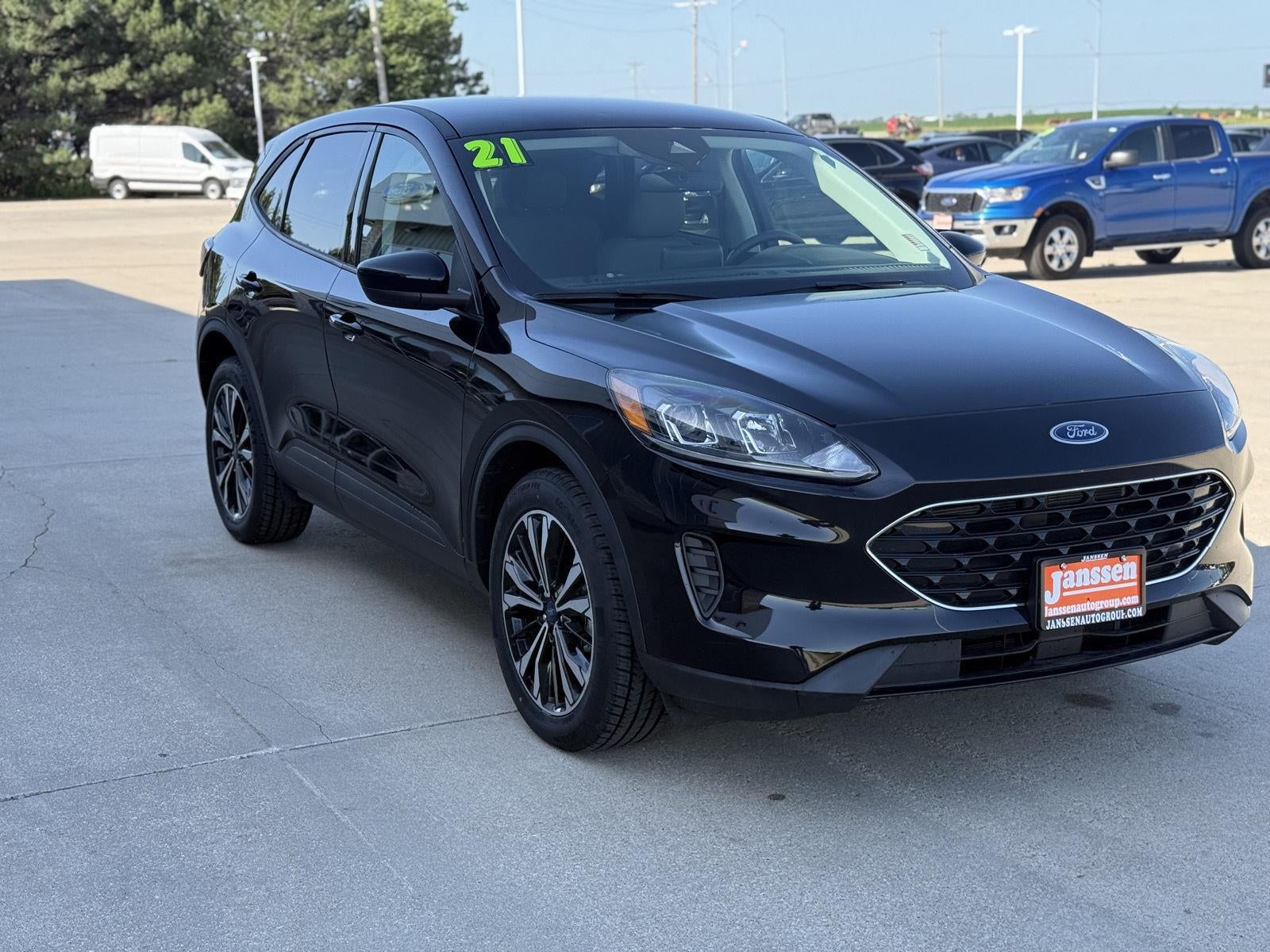 2021 Ford Escape SE Hybrid