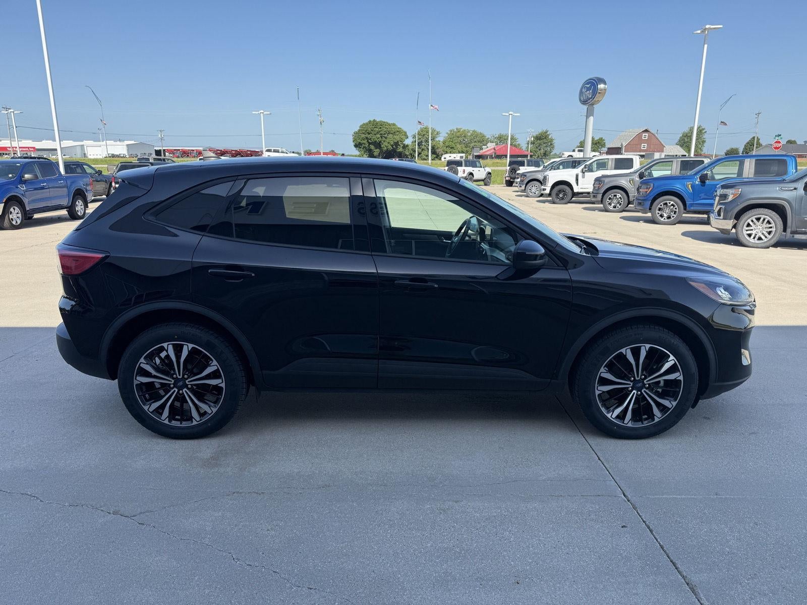 2021 Ford Escape SE Hybrid