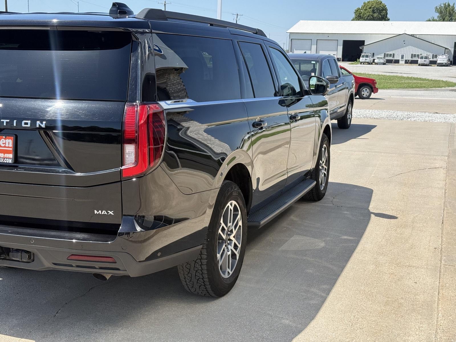 2025 Ford Expedition Max Active
