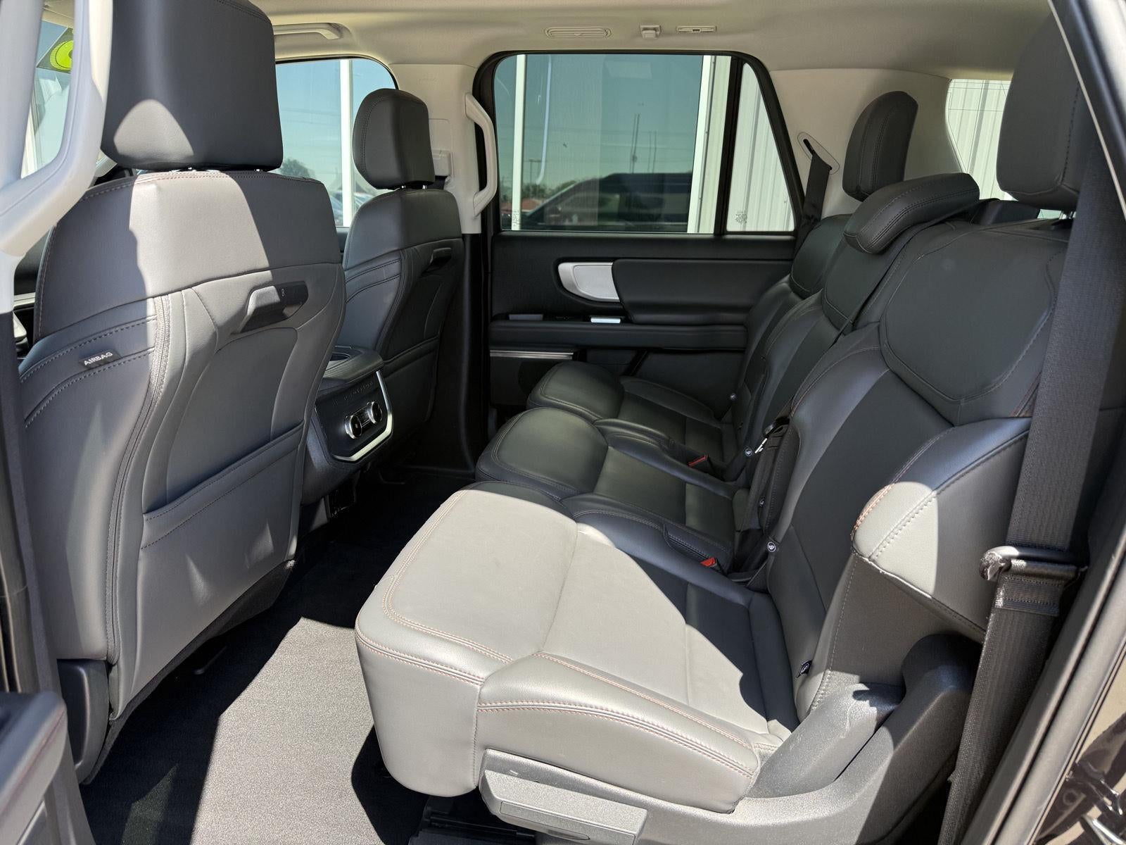 2025 Ford Expedition Max Active