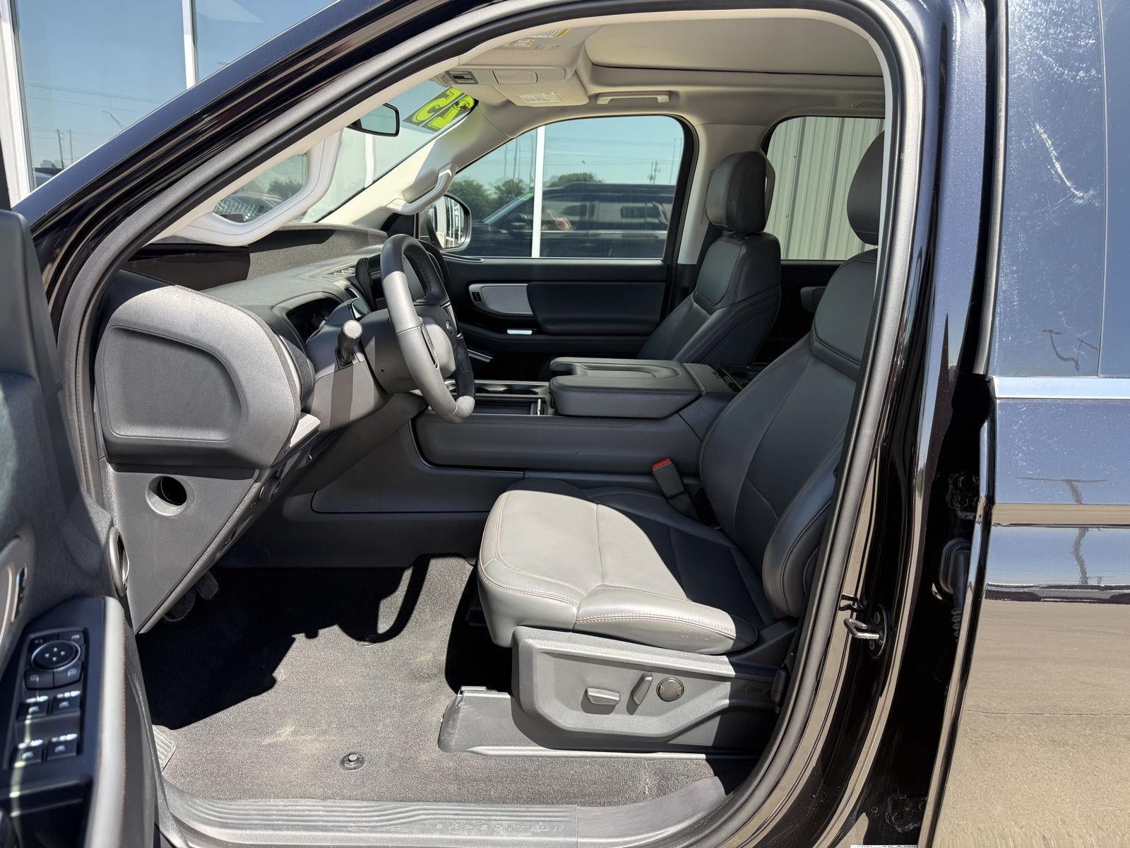 2025 Ford Expedition Max Active