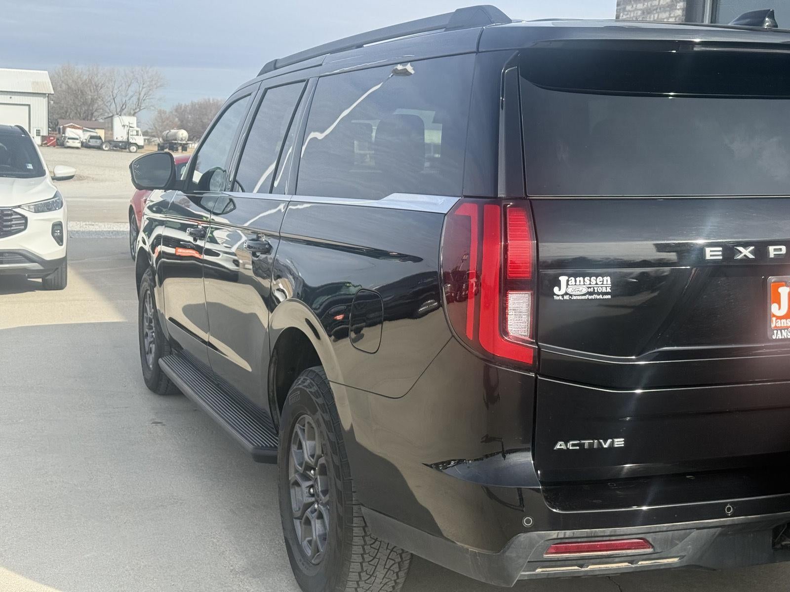 2025 Ford EXPEDITION MAX Active