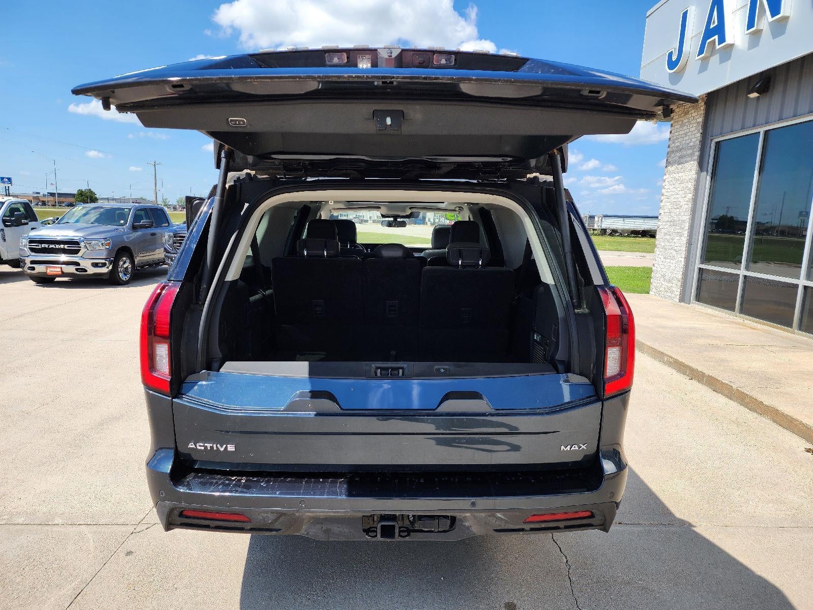 2025 Ford Expedition Max Active