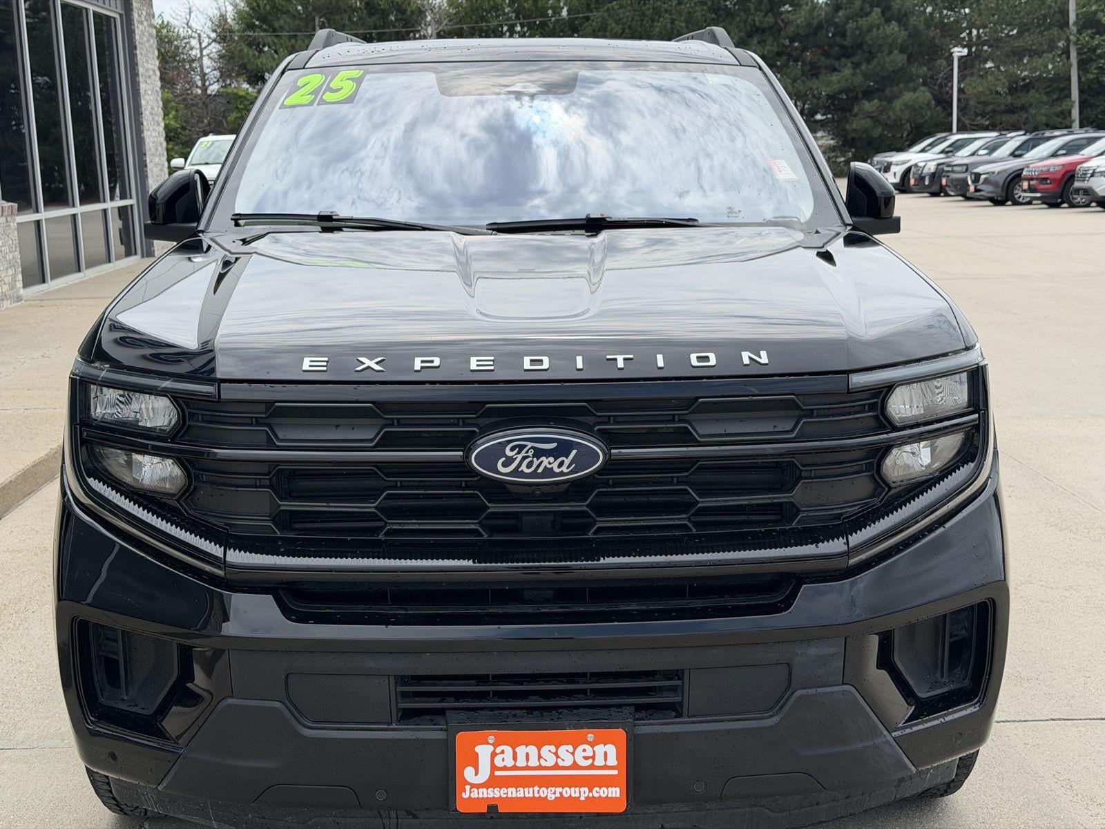 2025 Ford Expedition Max Active