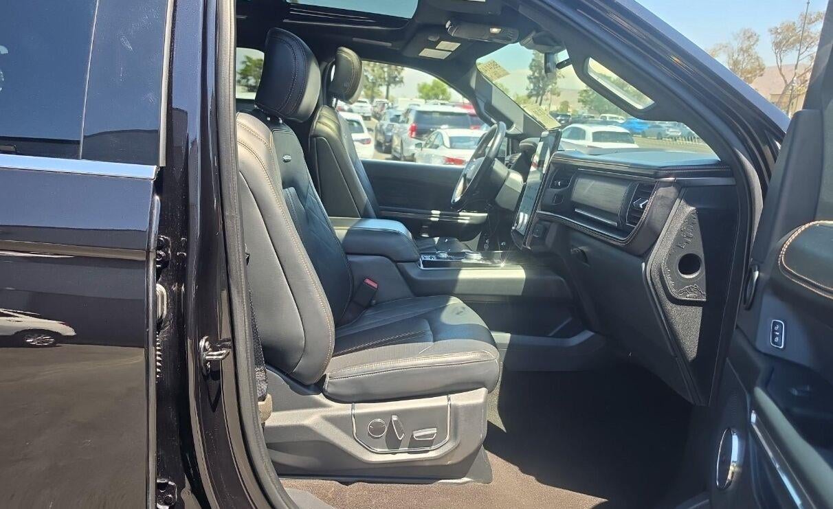 2023 Ford Expedition Max Platinum