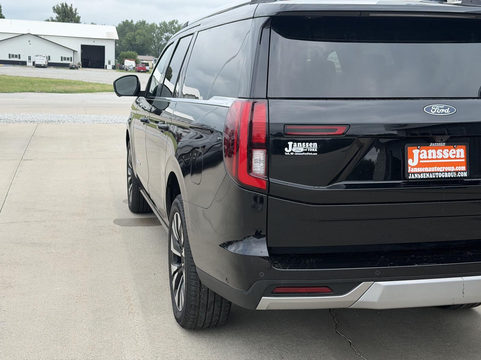 2025 Ford Expedition Max Platinum