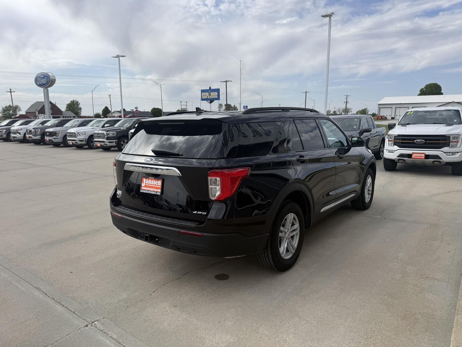 2024 Ford Explorer XLT