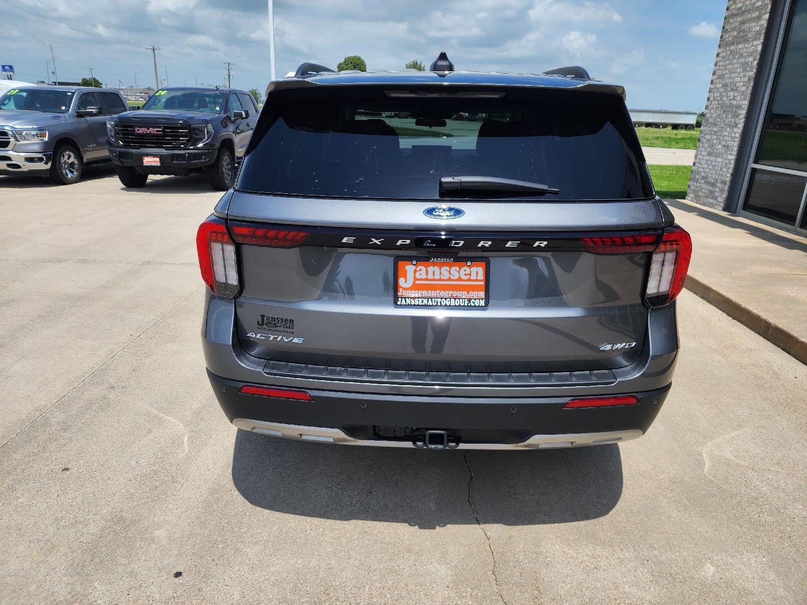 2026 Ford Explorer Active w/200A Pkg