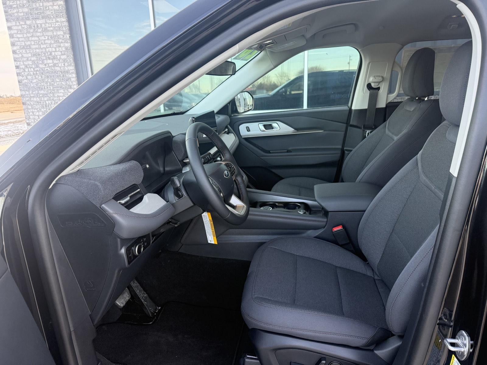 2026 Ford Explorer Active (100A)