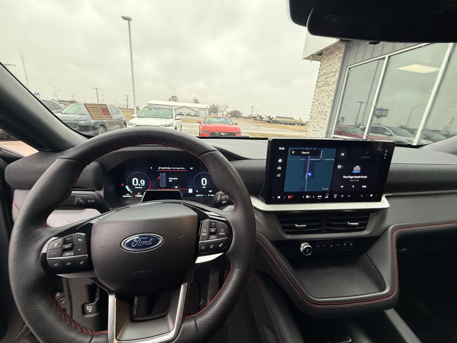 2025 Ford Explorer ST-Line