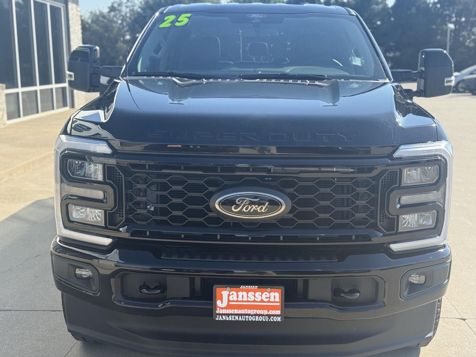 2026 Ford Super Duty F-250 SRW LARIAT