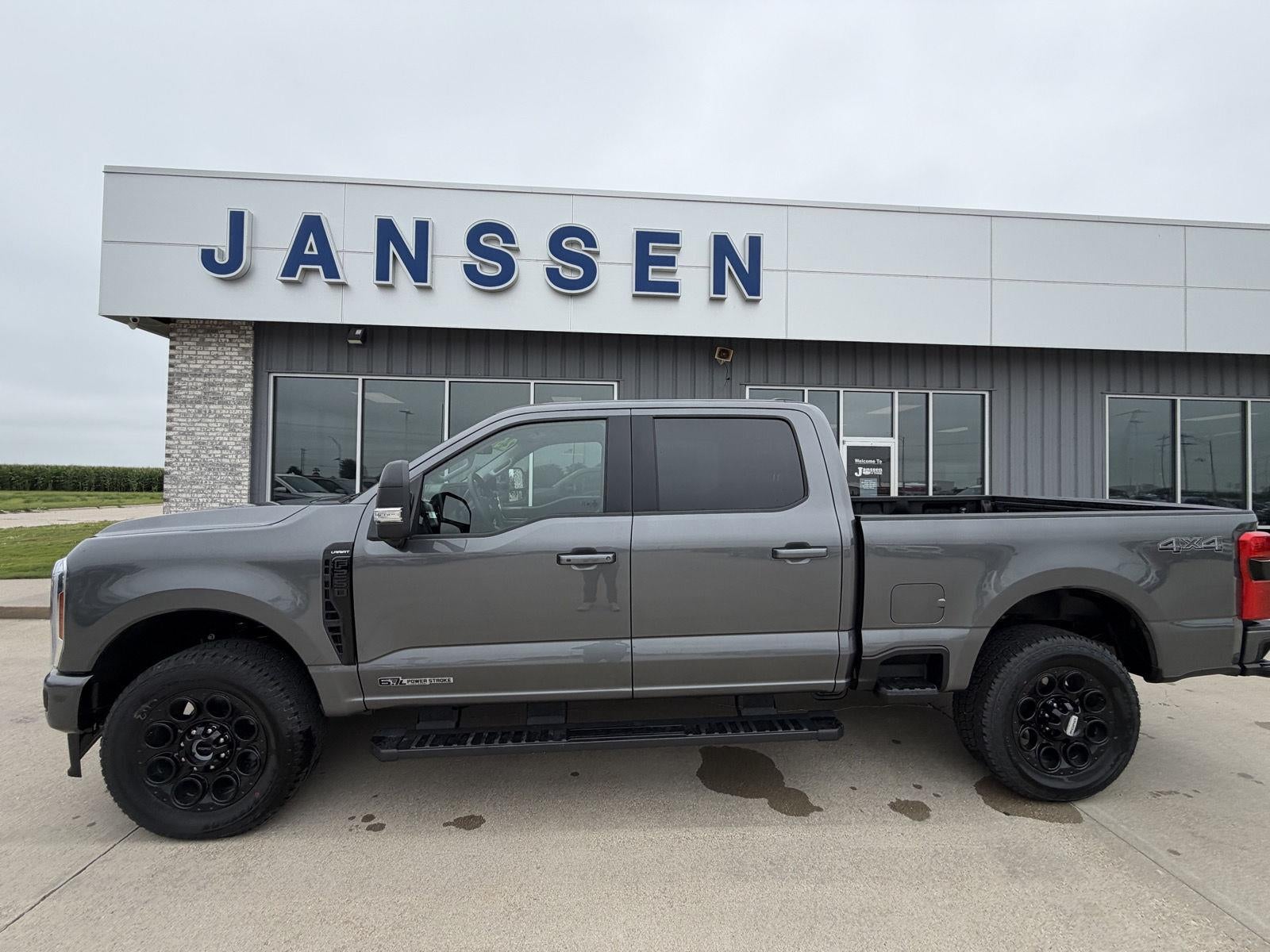 2026 Ford Super Duty F-250 SRW LARIAT