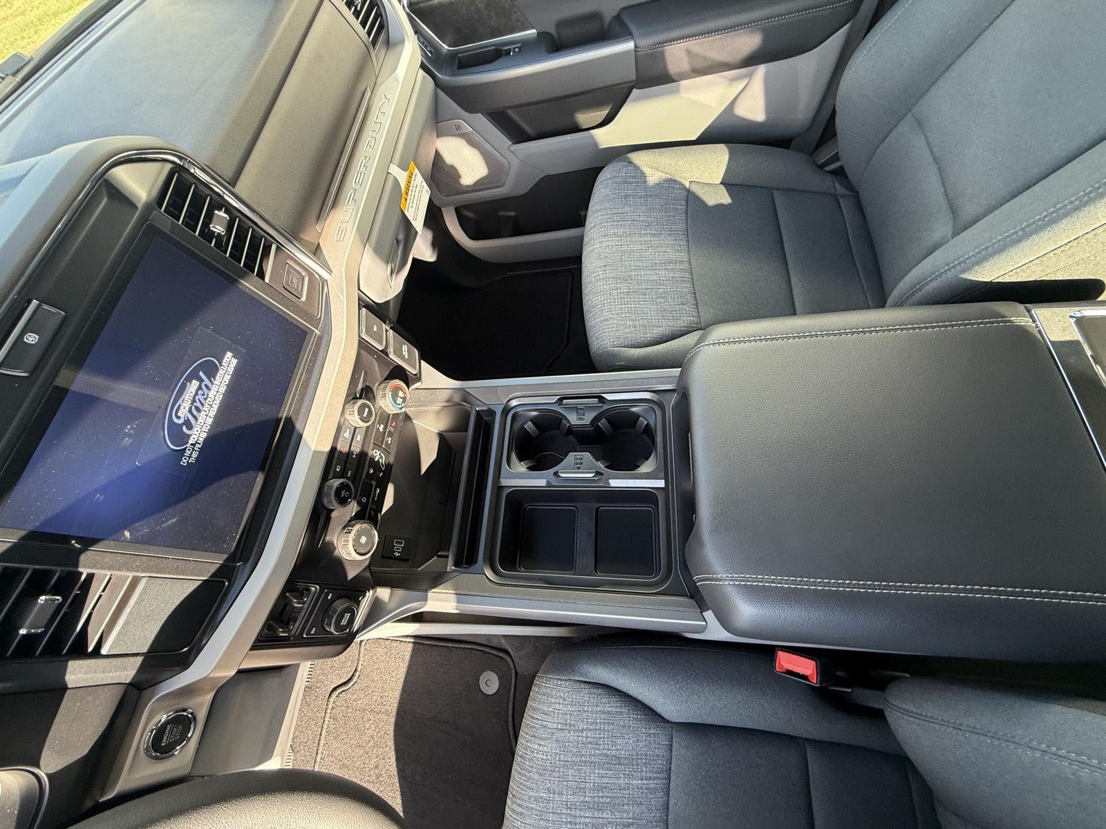 2026 Ford Super Duty F-250 SRW XLT