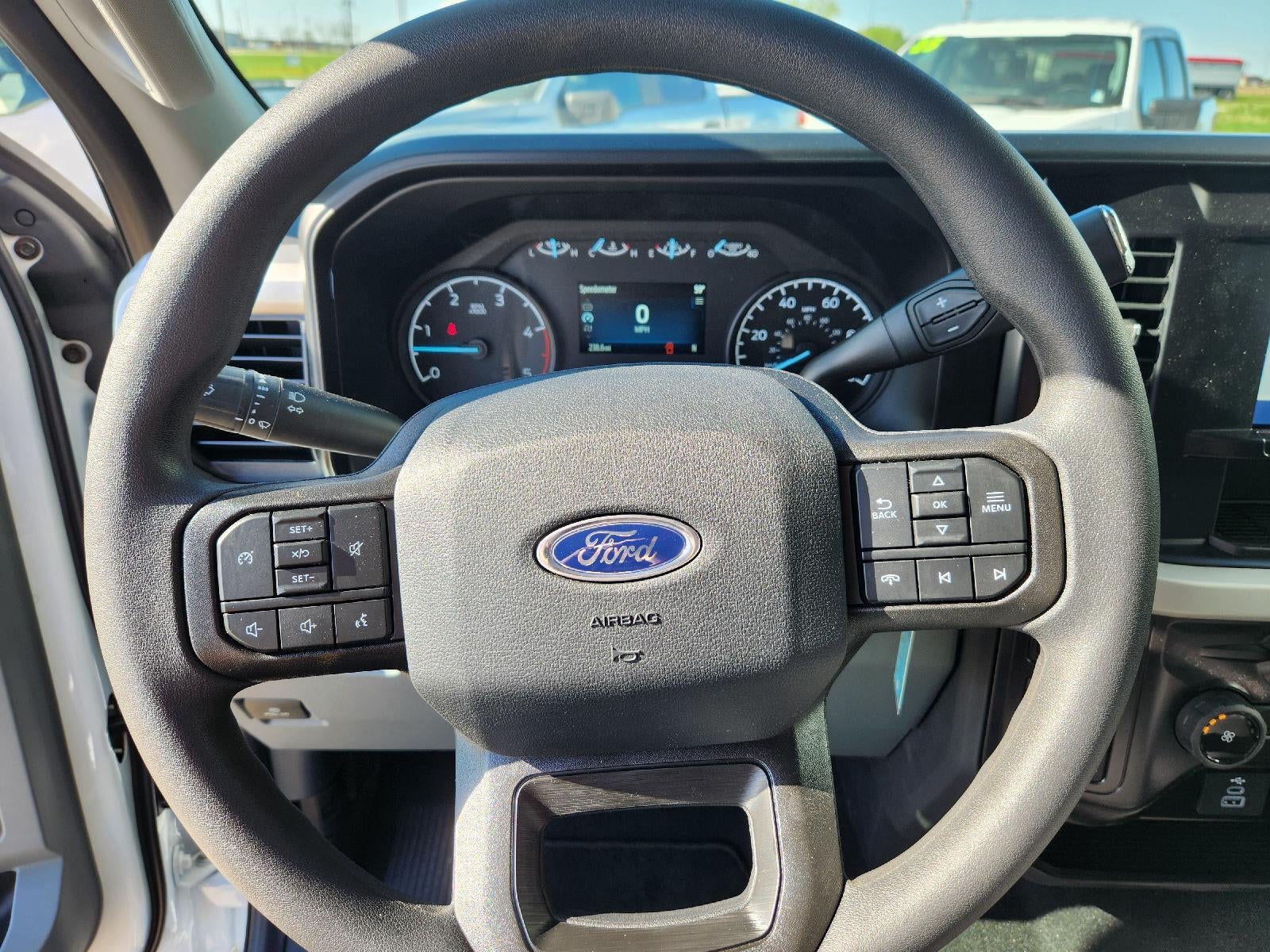 2025 Ford Super Duty F-350 SRW XL