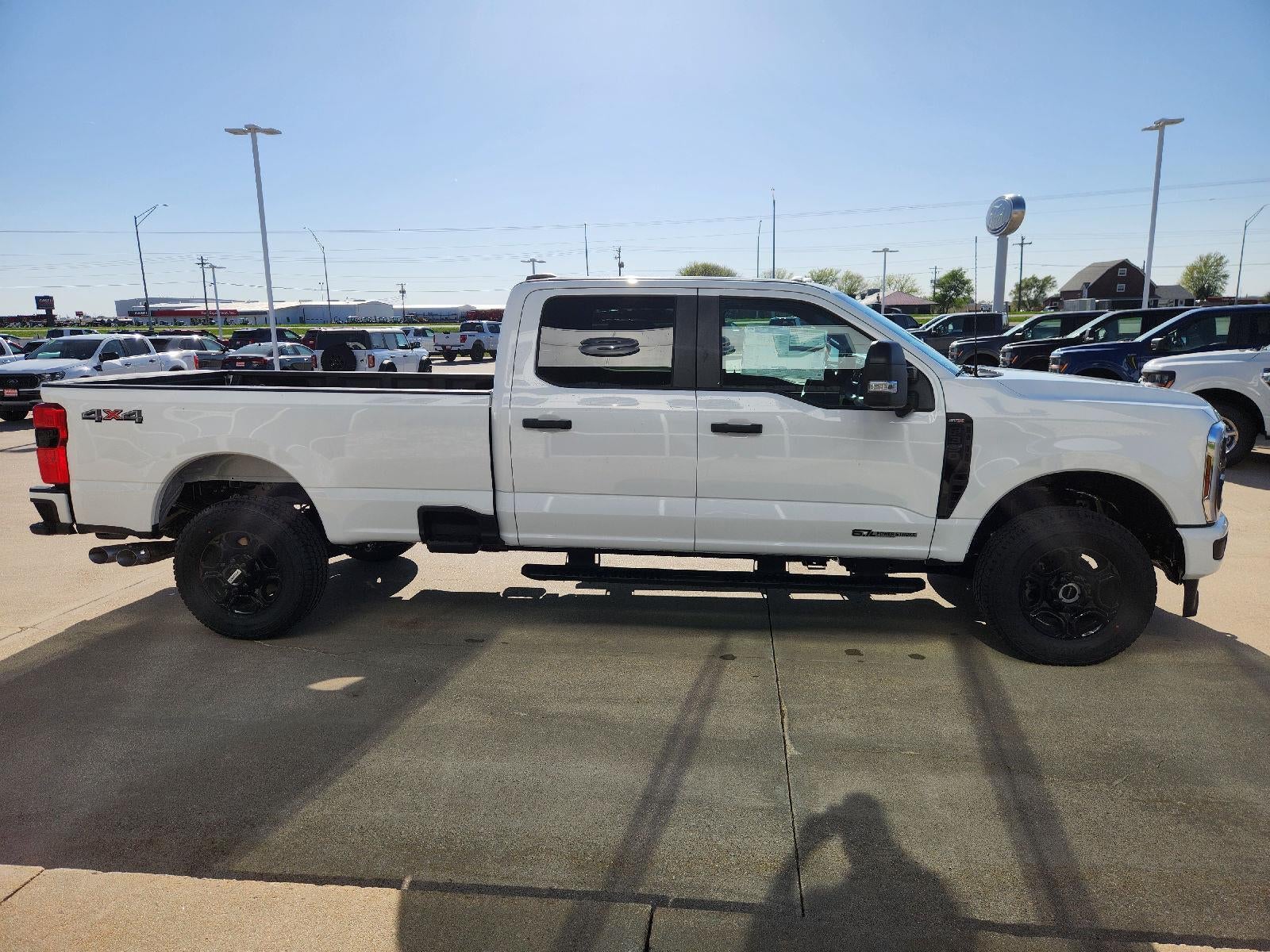 2025 Ford Super Duty F-350 SRW XL