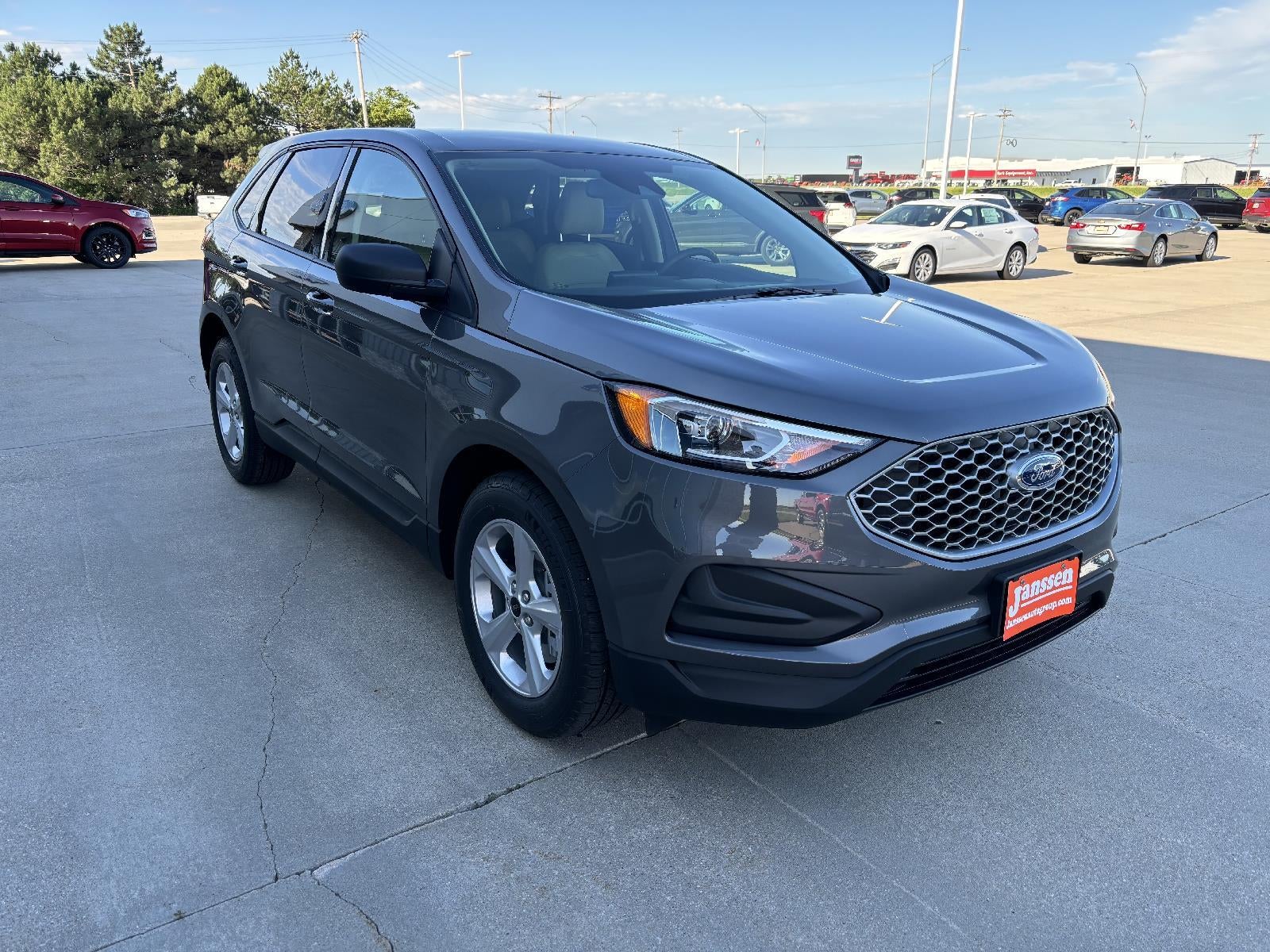 2024 Ford Edge SE