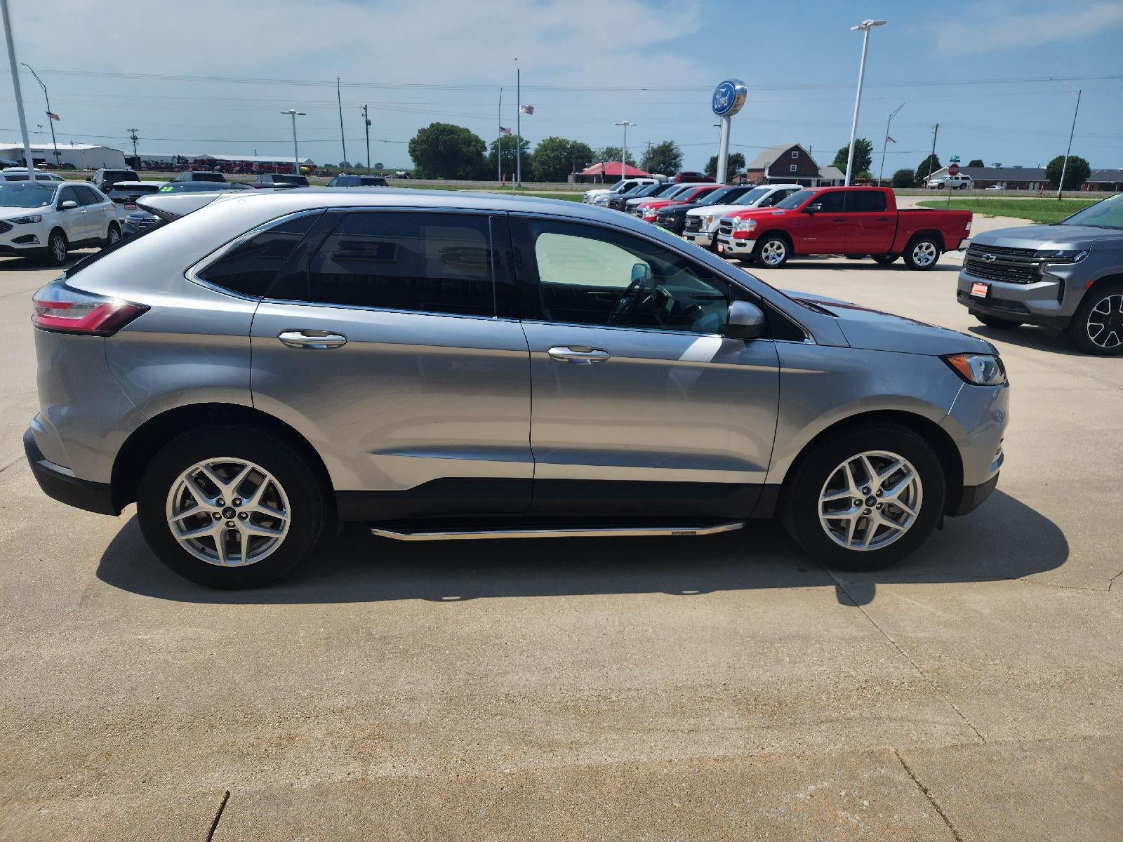 2022 Ford Edge SEL
