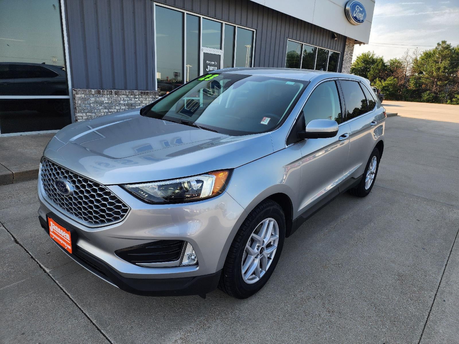 2023 Ford EDGE SEL