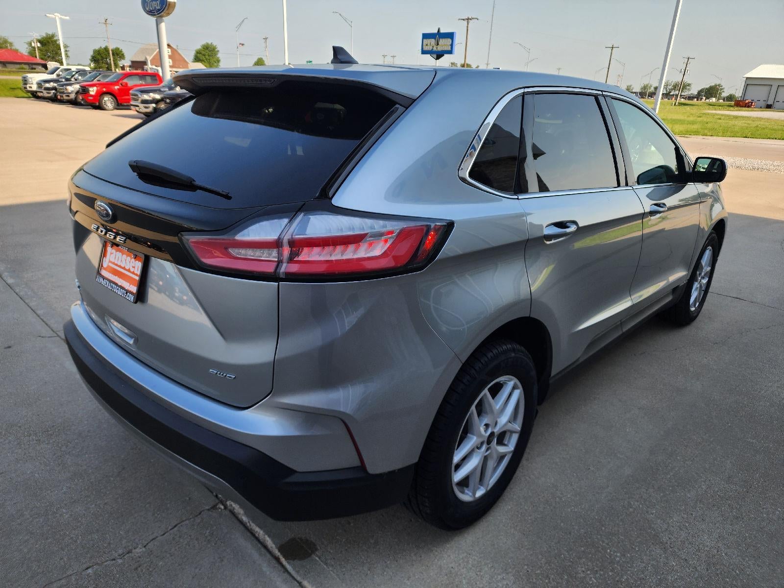 2023 Ford EDGE SEL