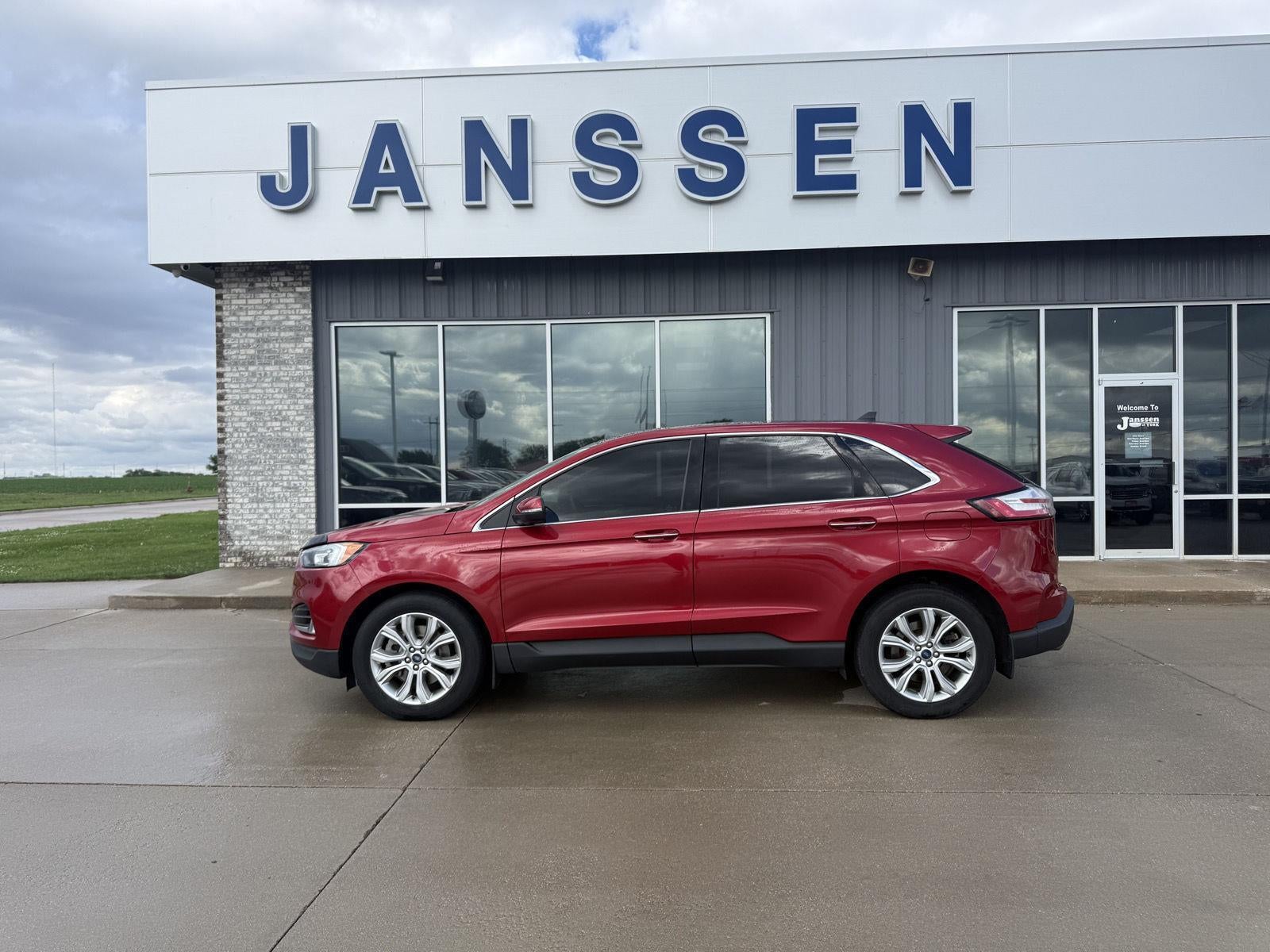 2021 Ford Edge Titanium AWD's photo