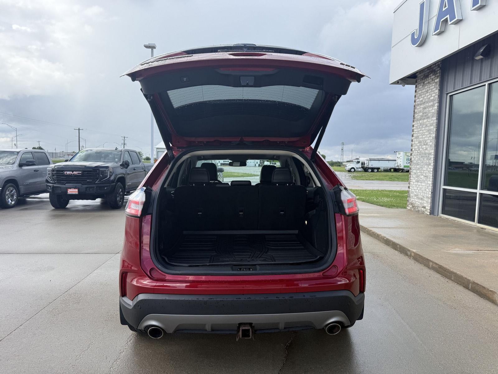 2021 Ford Edge Titanium