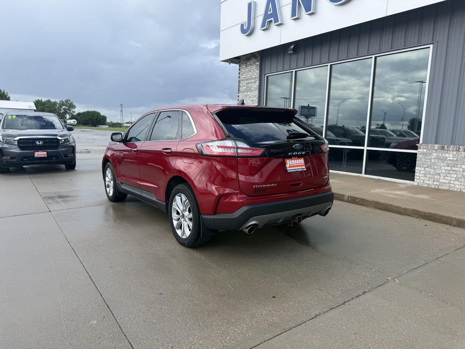 2021 Ford Edge Titanium