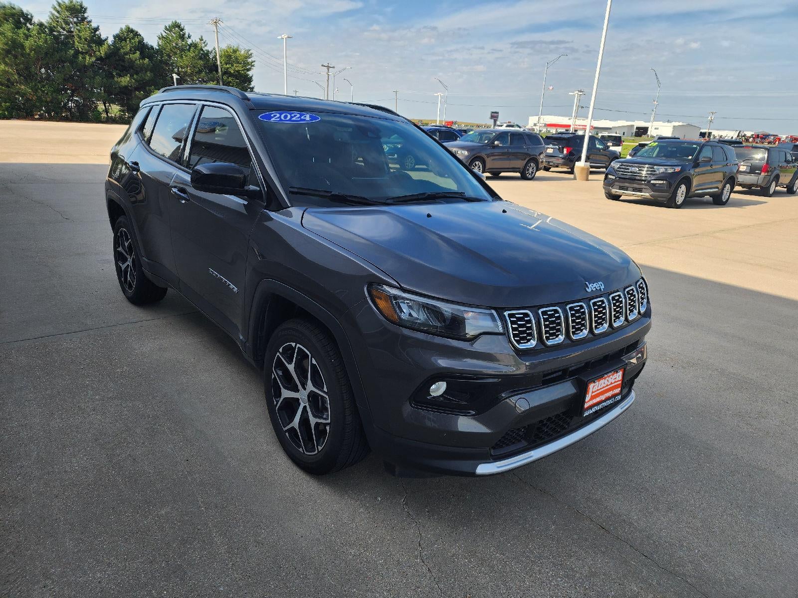 2024 Jeep Compass Limited - Photo 8