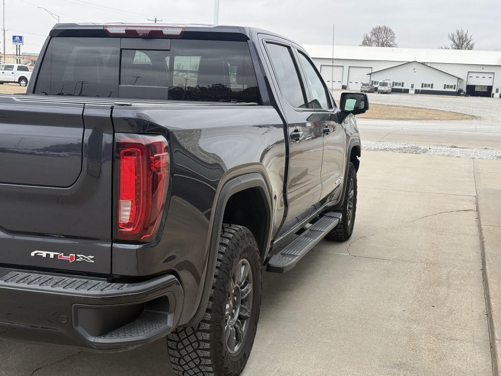 2024 GMC Sierra 1500 AT4X