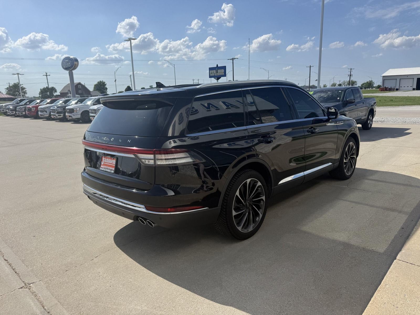 2022 Lincoln Aviator Reserve