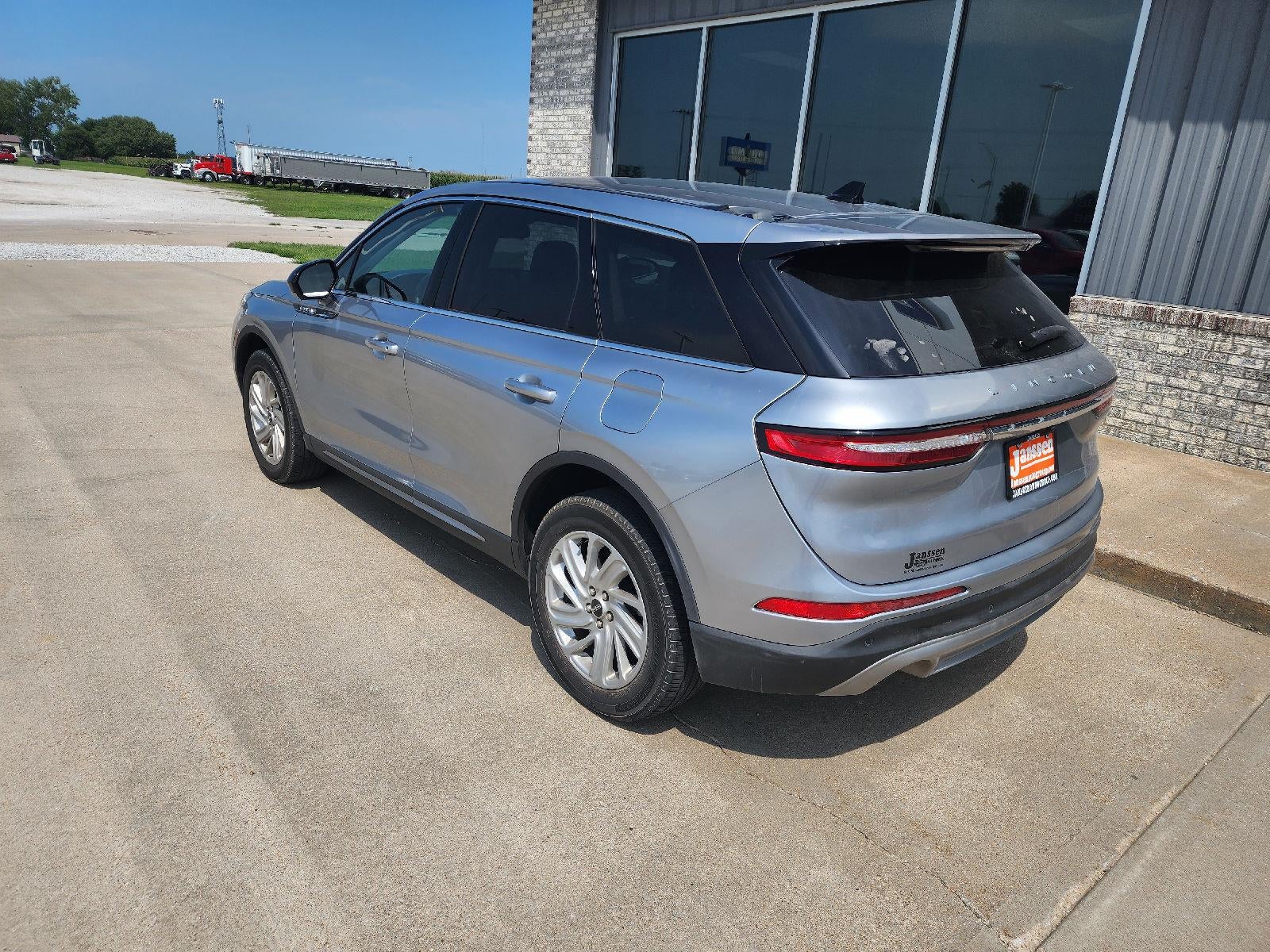 2023 Lincoln Corsair Standard