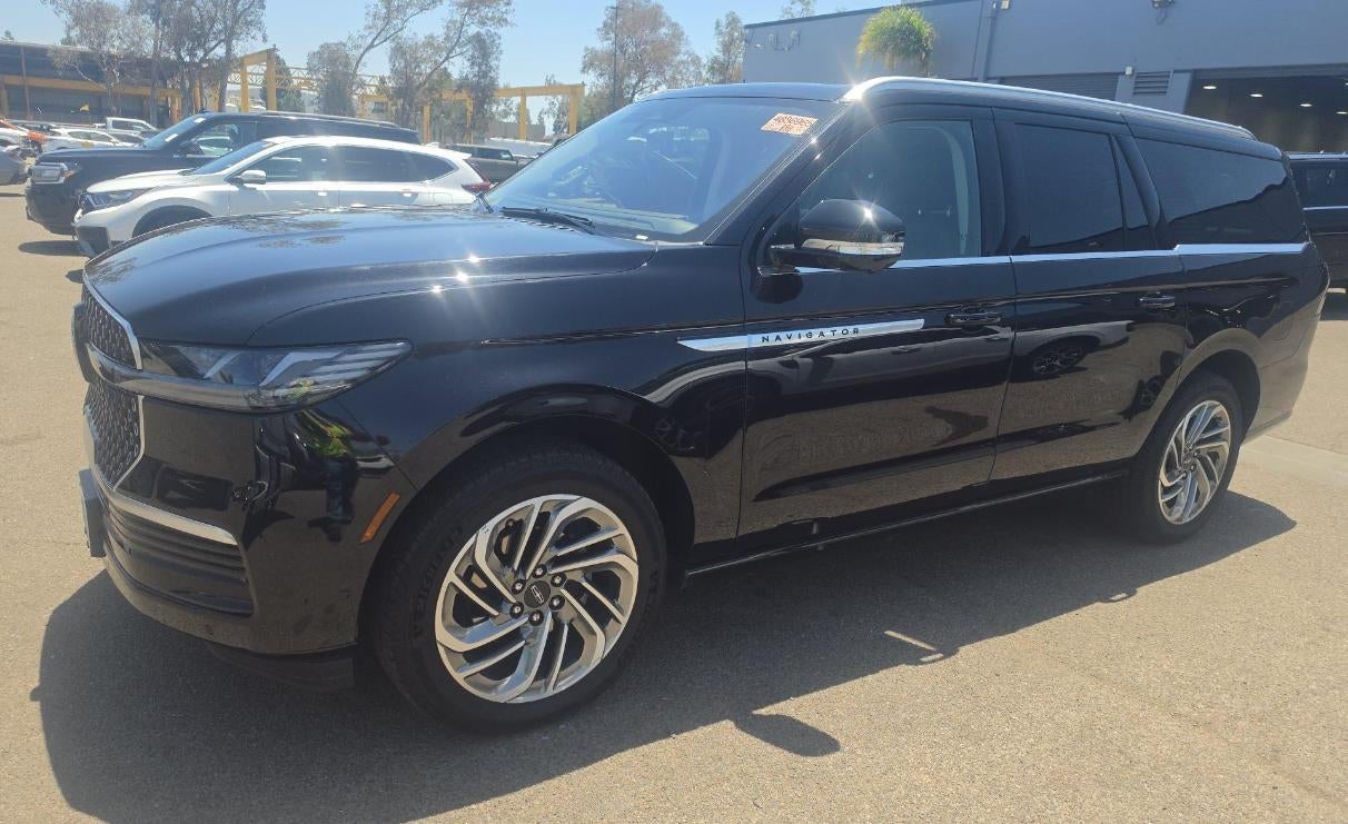 2025 Lincoln Navigator L Reserve