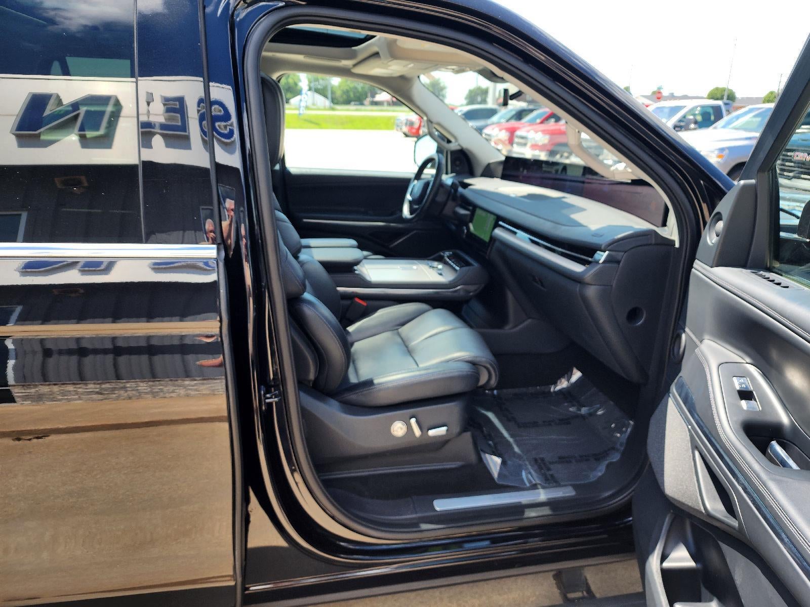 2025 Lincoln Navigator L Reserve