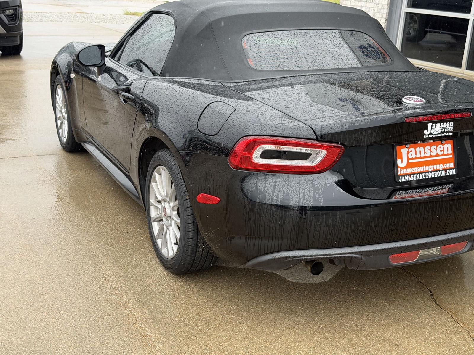 2017 FIAT 124 Spider Classica